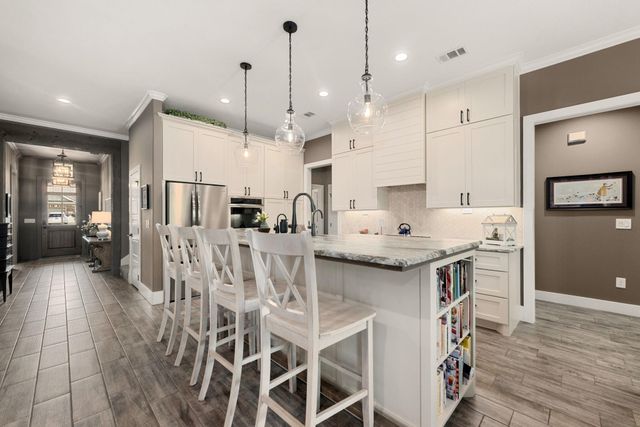 3536 Foxcroft Path, Bryan, TX 77808