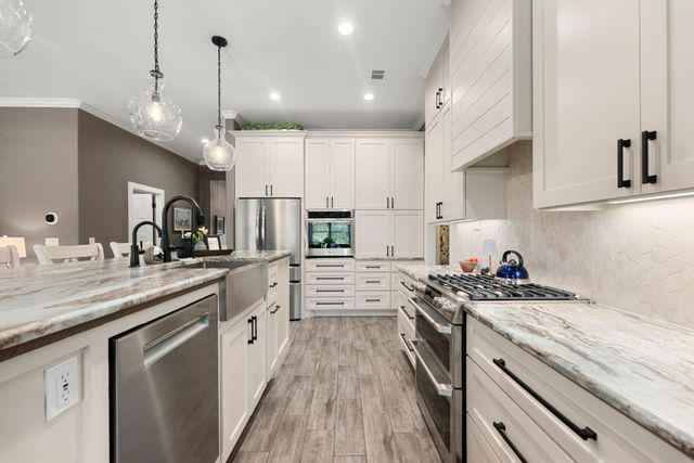 3536 Foxcroft Path, Bryan, TX 77808