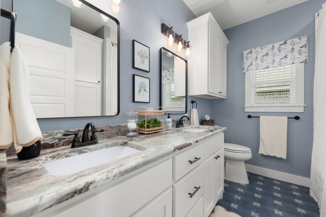 3536 Foxcroft Path, Bryan, TX 77808