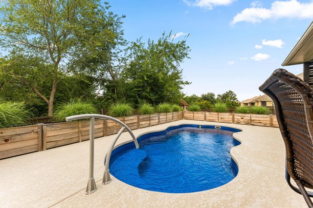 3536 Foxcroft Path, Bryan, TX 77808