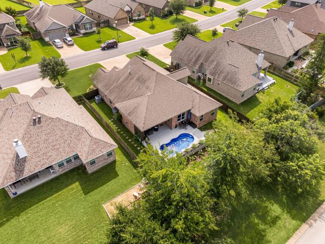 3536 Foxcroft Path, Bryan, TX 77808