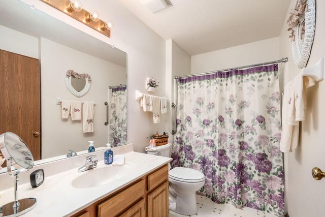 1086 Oak Bay Drive, Galloway, OH 43119