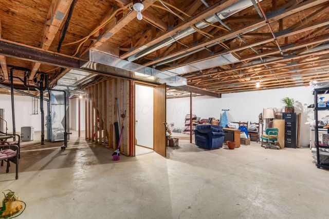 1086 Oak Bay Drive, Galloway, OH 43119