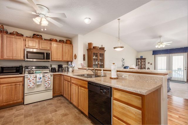 1086 Oak Bay Drive, Galloway, OH 43119