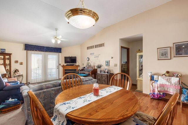 1086 Oak Bay Drive, Galloway, OH 43119