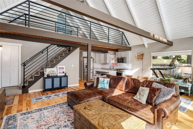 9909 353rd Drive NE, Granite Falls, WA 98252