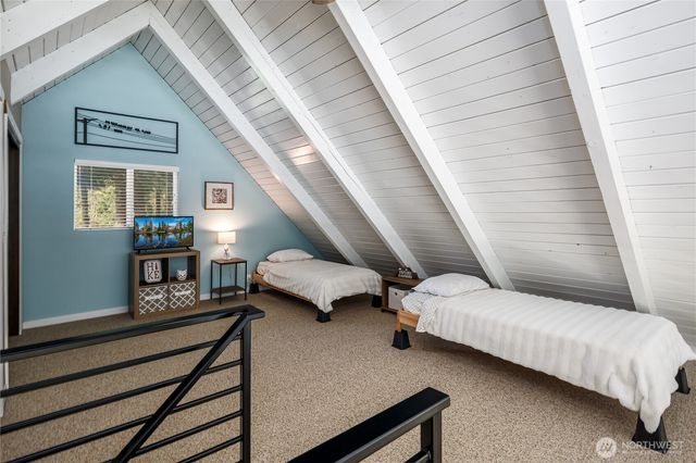 9909 353rd Drive NE, Granite Falls, WA 98252