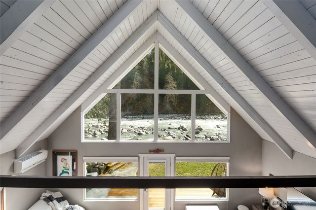 9909 353rd Drive NE, Granite Falls, WA 98252