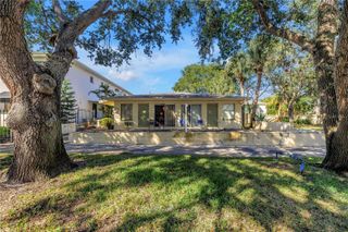 135 6TH AVENUE N, St Petersburg, FL 33701