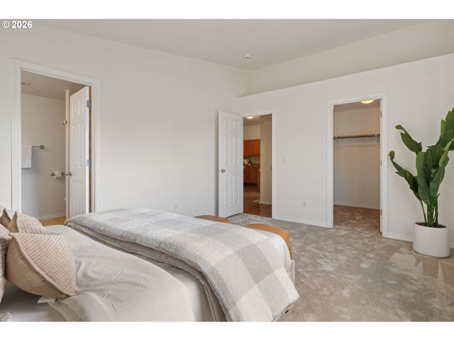 11020 REES St Ne, Donald, OR 97020