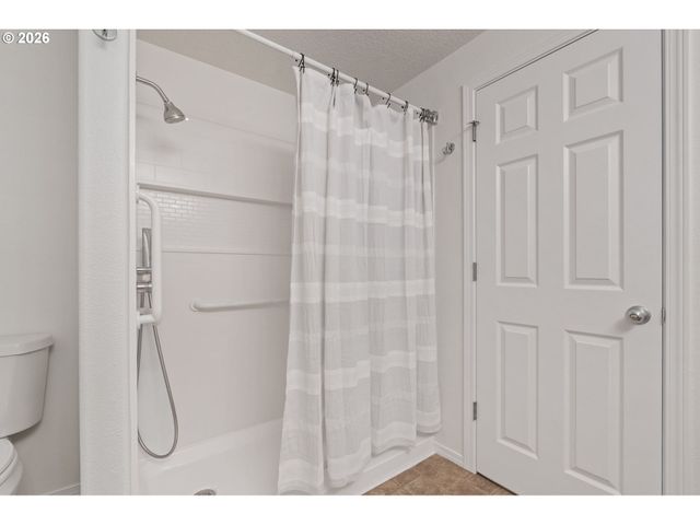 11020 REES St Ne, Donald, OR 97020