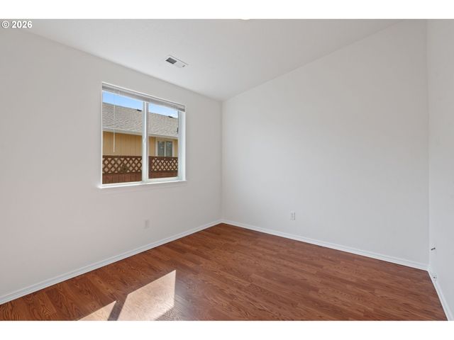 11020 REES St Ne, Donald, OR 97020