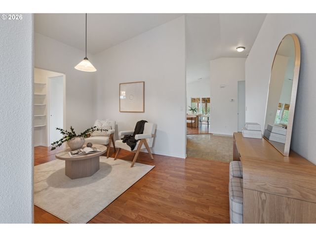 11020 REES St Ne, Donald, OR 97020