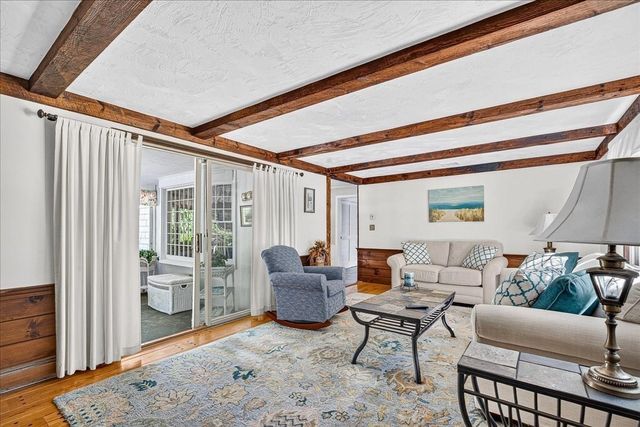 293 Mayflower Cir, Hanover, MA 02339