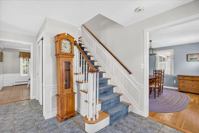 293 Mayflower Cir, Hanover, MA 02339