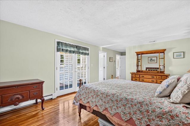 293 Mayflower Cir, Hanover, MA 02339