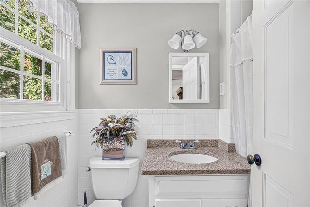 293 Mayflower Cir, Hanover, MA 02339