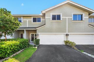 5404 E Pointe Villa Drive 5406, Lighthouse Point, FL 33064