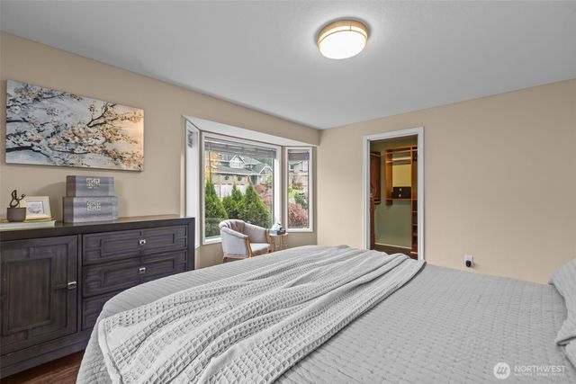 1073 SW 326th Street, Federal Way, WA 98023