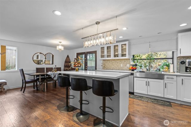 1073 SW 326th Street, Federal Way, WA 98023