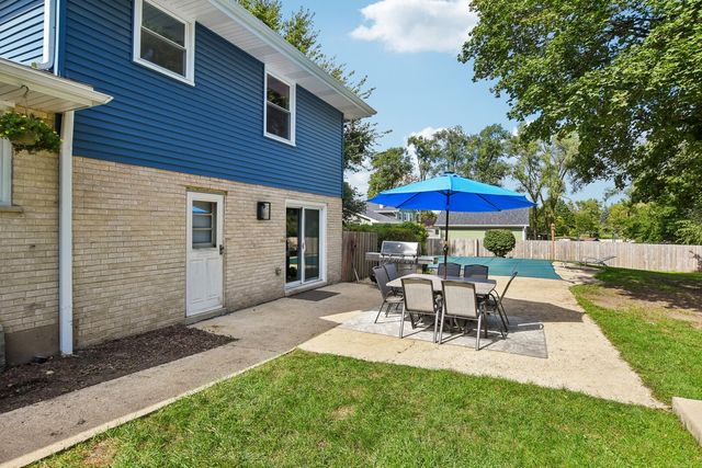 841 Bloomingdale Road, Glen Ellyn, IL 60137