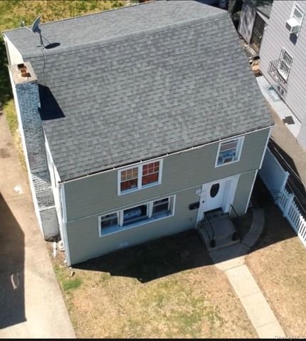 165 President Street, Hempstead, NY 11550