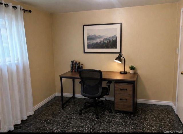 165 President Street, Hempstead, NY 11550