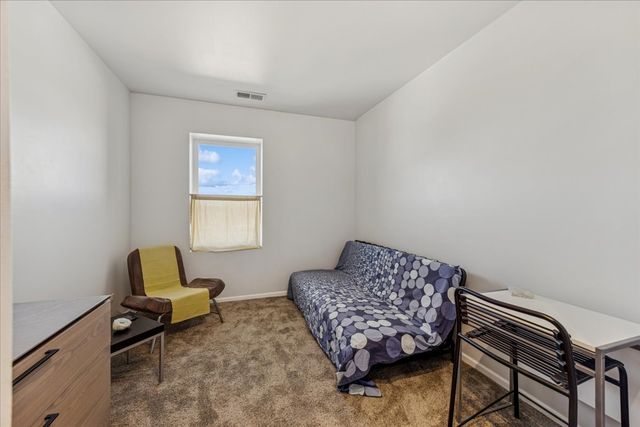 6238 26th Street 502, Berwyn, IL 60402