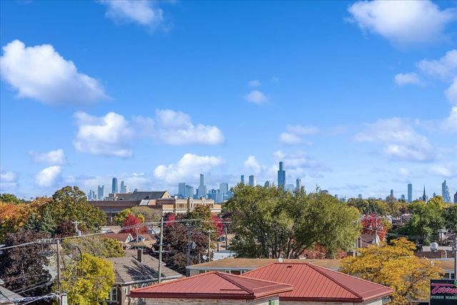 6238 26th Street 502, Berwyn, IL 60402