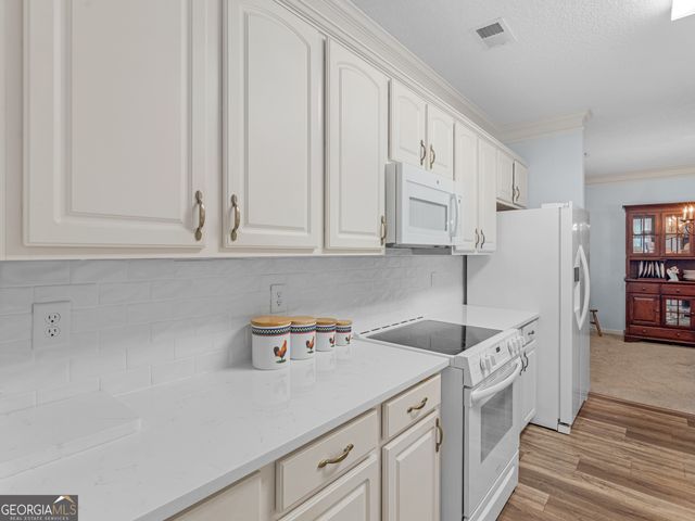 319 Lewisburg Drive, Mcdonough, GA 30253