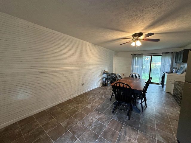 418 E Acorn Drive, Beloit, WI 53511