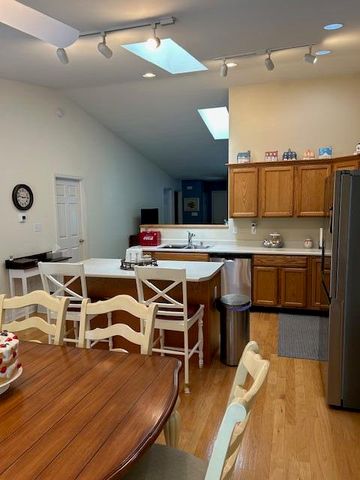 6816 Swan Lane, Schererville, IN 46375