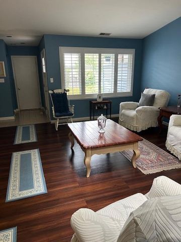 6816 Swan Lane, Schererville, IN 46375