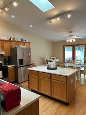 6816 Swan Lane, Schererville, IN 46375