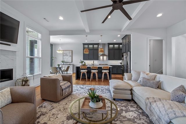 8006 W Claverton Street, Rogers, AR 72758