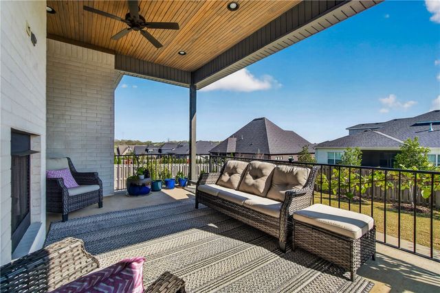 8006 W Claverton Street, Rogers, AR 72758