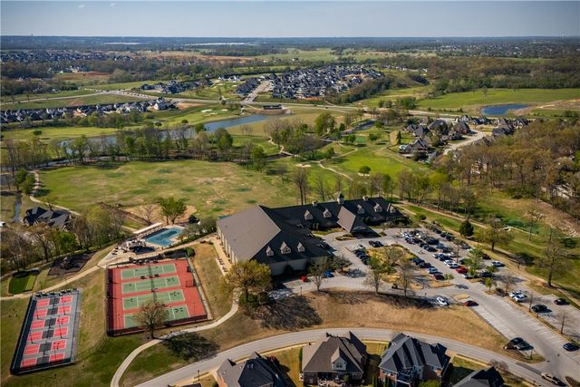 8006 W Claverton Street, Rogers, AR 72758