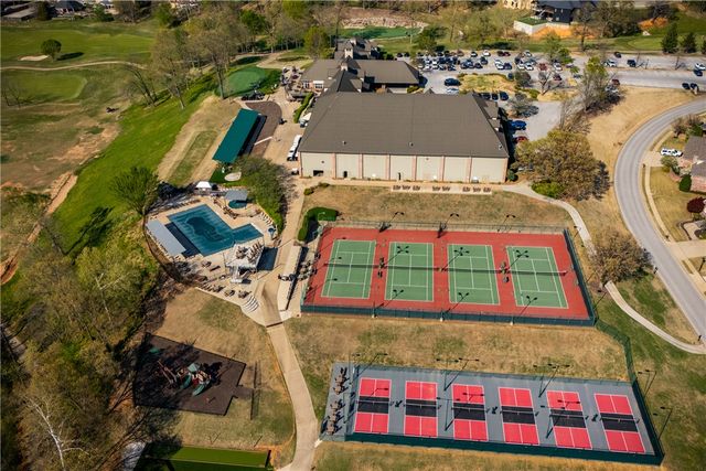 8006 W Claverton Street, Rogers, AR 72758