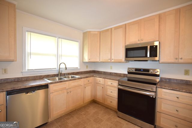 2878 Riverview Road, Macon, GA 31204