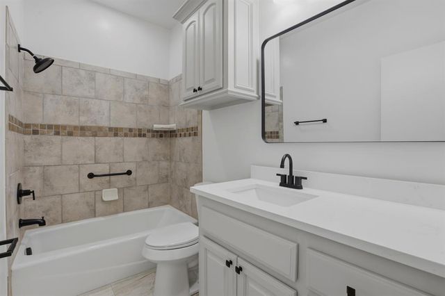 8609 S Rockwell Avenue, Oklahoma City, OK 73169