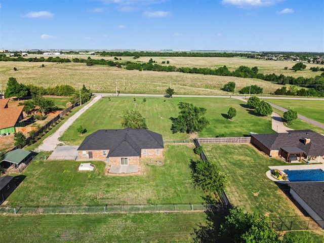 8609 S Rockwell Avenue, Oklahoma City, OK 73169