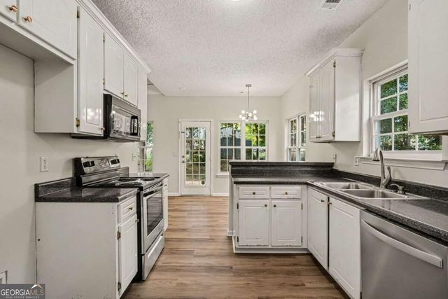 311 Sweetbriar Lane, Griffin, GA 30224