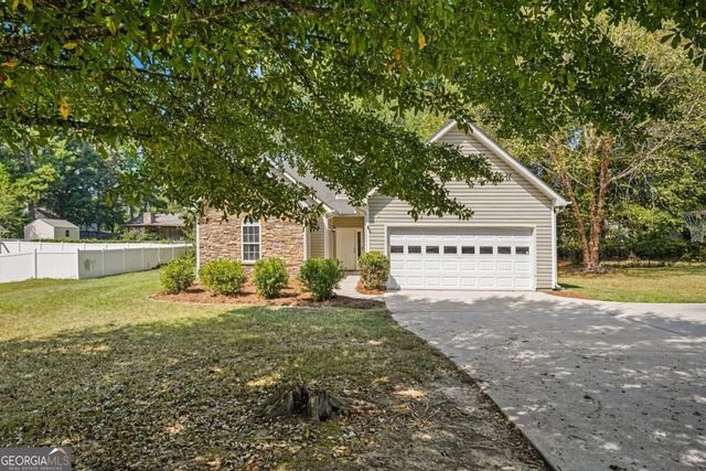 311 Sweetbriar Lane, Griffin, GA 30224