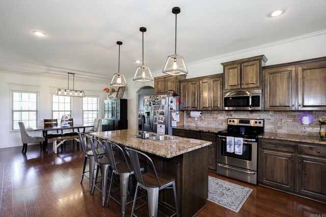 7073 Rolling Meadow Loop, Benton, AR 72015