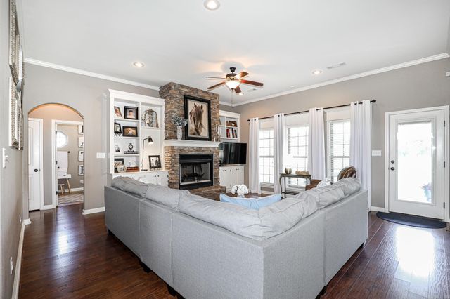 7073 Rolling Meadow Loop, Benton, AR 72015