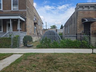2103 S Trumbull Avenue, Chicago, IL 60623