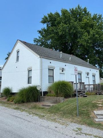 404-406 Flower Street, Waterloo, IL 62298