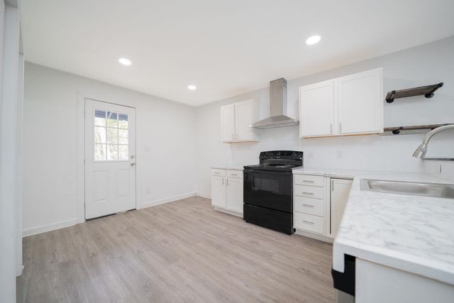 703 E Wright, Marshall, TX 75670