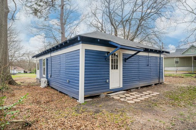 703 E Wright, Marshall, TX 75670