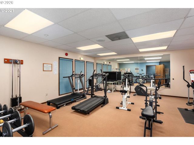 13775 Sw SCHOLLS FERRY Rd, Beaverton, OR 97008